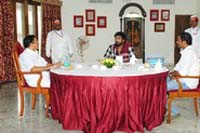 Manchu Vishnu meets Governor of Maharashtra